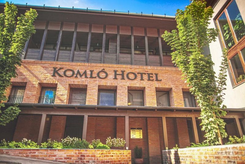 Komló Hotel