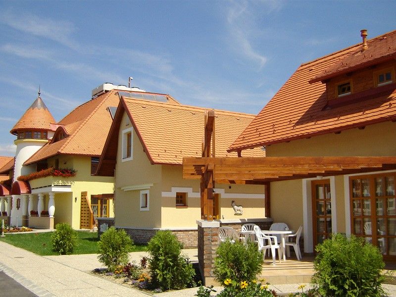 Apartmánové domy Kehidakustány