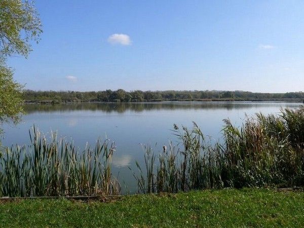 Jezero Pölöske