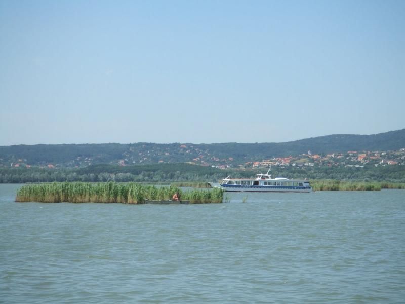 Středisko Agárd — jezero Velence